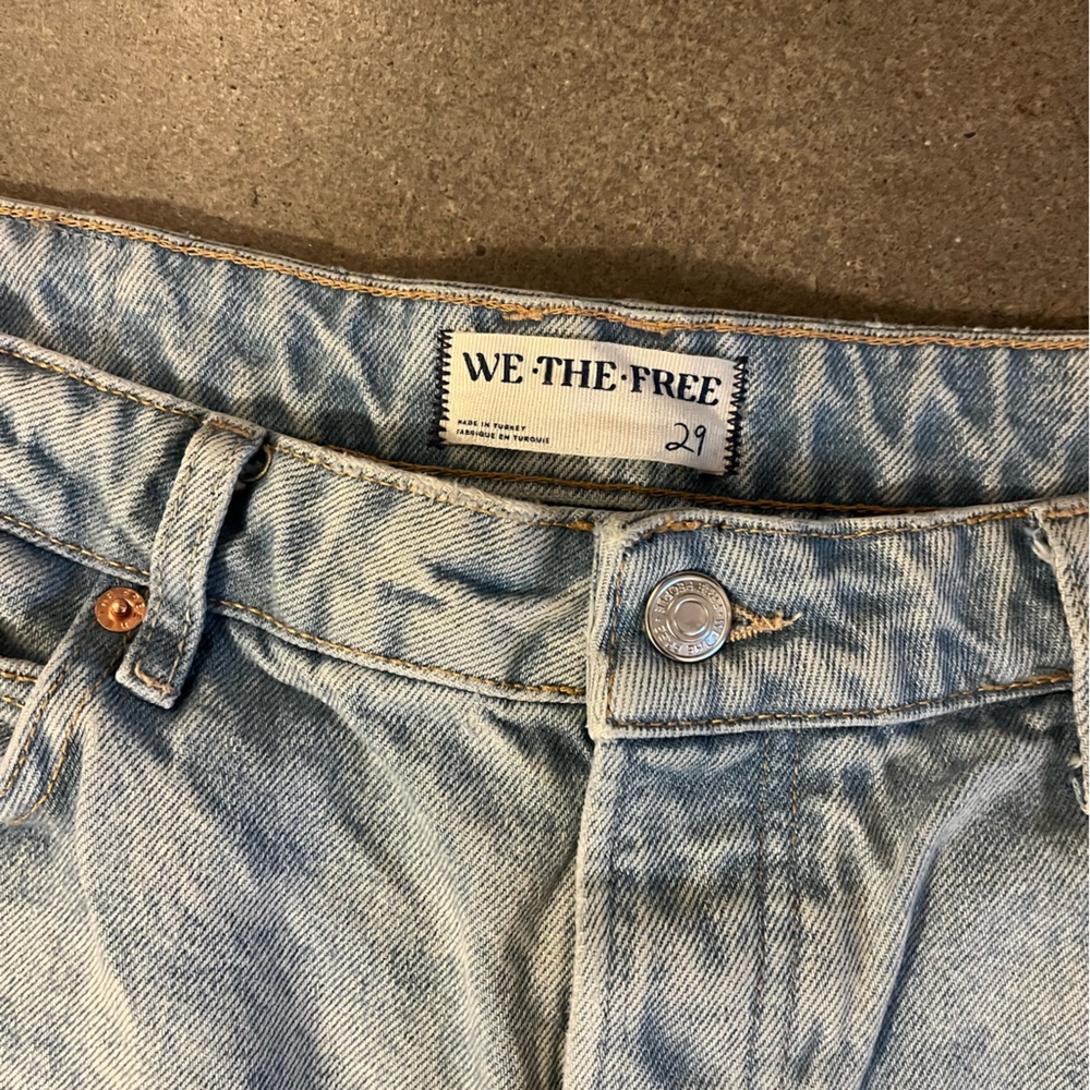 We The Free Deep Trance Dropped Boyfriend Jeans Size 29 - Picture 3 of 8